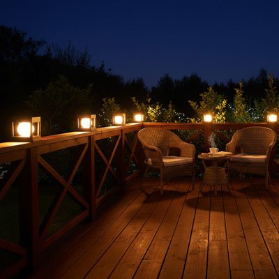 Lampe solaire exterieur eclaire terrasse sur rampe