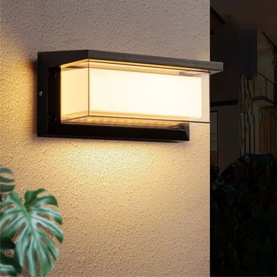 applique murale exterieur sur mur de béton