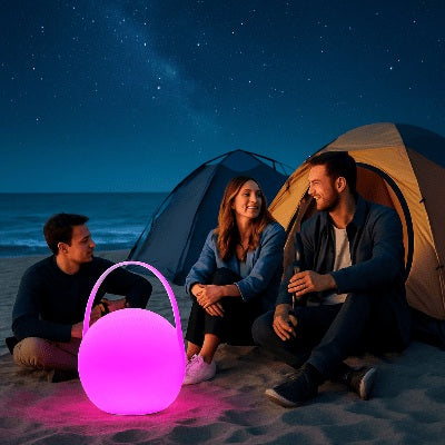 boule lampe exterieur colore sur plage-avec amis