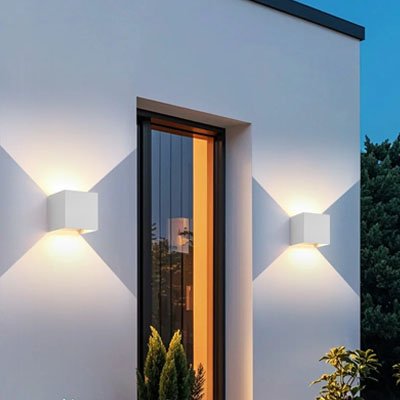 Eclairage extérieur mural led sur maison