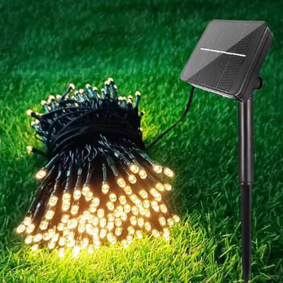 guirlande solaire démo sur gazon