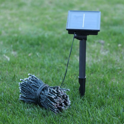 guirlande solaire piquet de sol installation