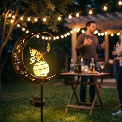 Lampe exterieur solaire design piqué au sol