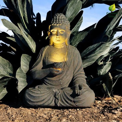 Lampe extérieur sur pied près d'un arbre