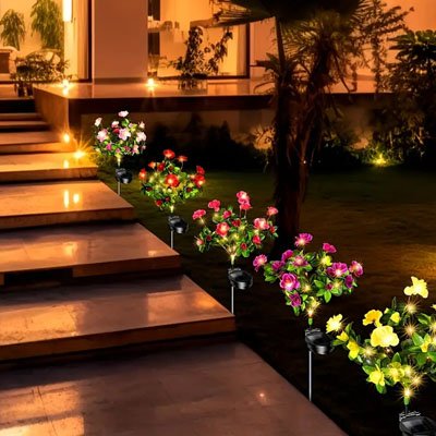 lampes solaires de jardin en rangees